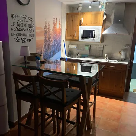 Monte Oiz Deluxe Apartment
